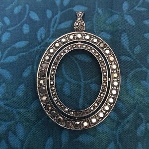 Premier Designs Ovation Enhancer (Pendant)